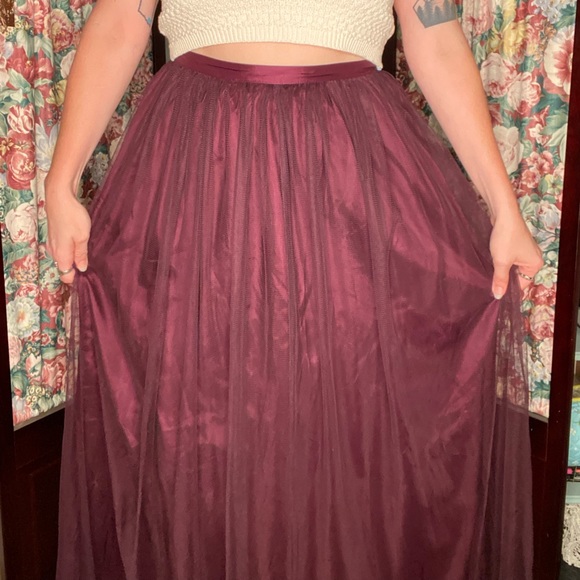 Deep purple tulle and silk maxi skirt - Picture 5 of 8